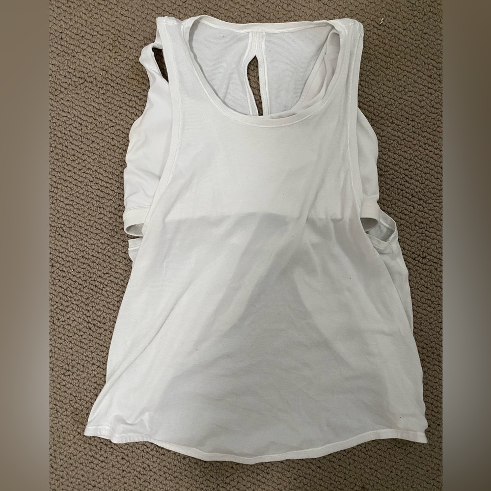 Lululemon tank